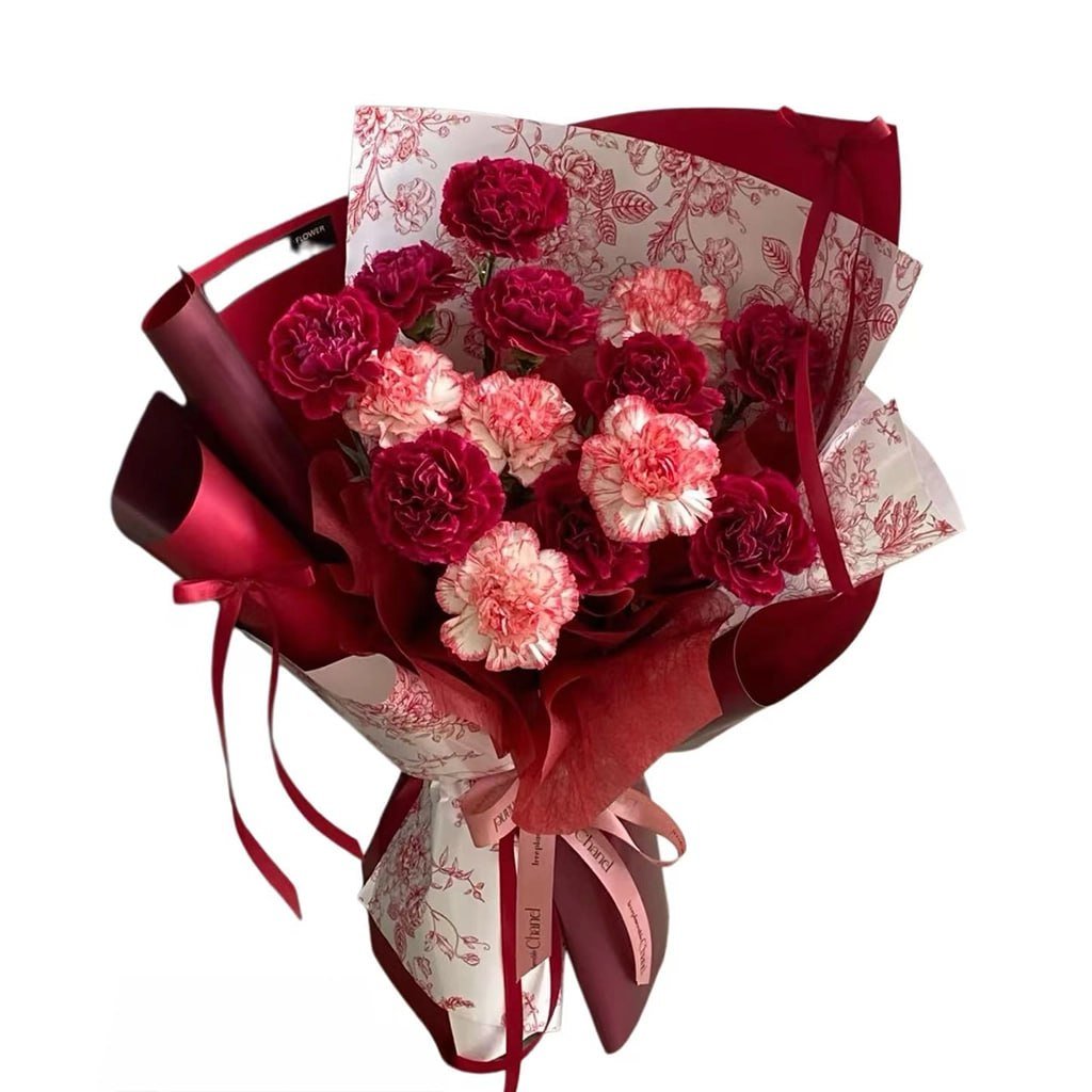 Carnation Elegance Bouquet · 康乃馨优雅花束