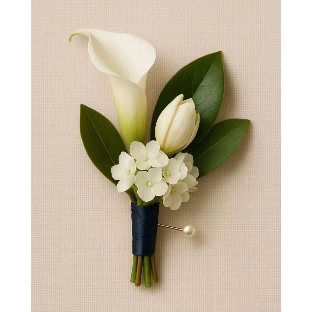 White Calla Lily and Tulip Boutonniere · 白色马蹄莲郁金香胸花